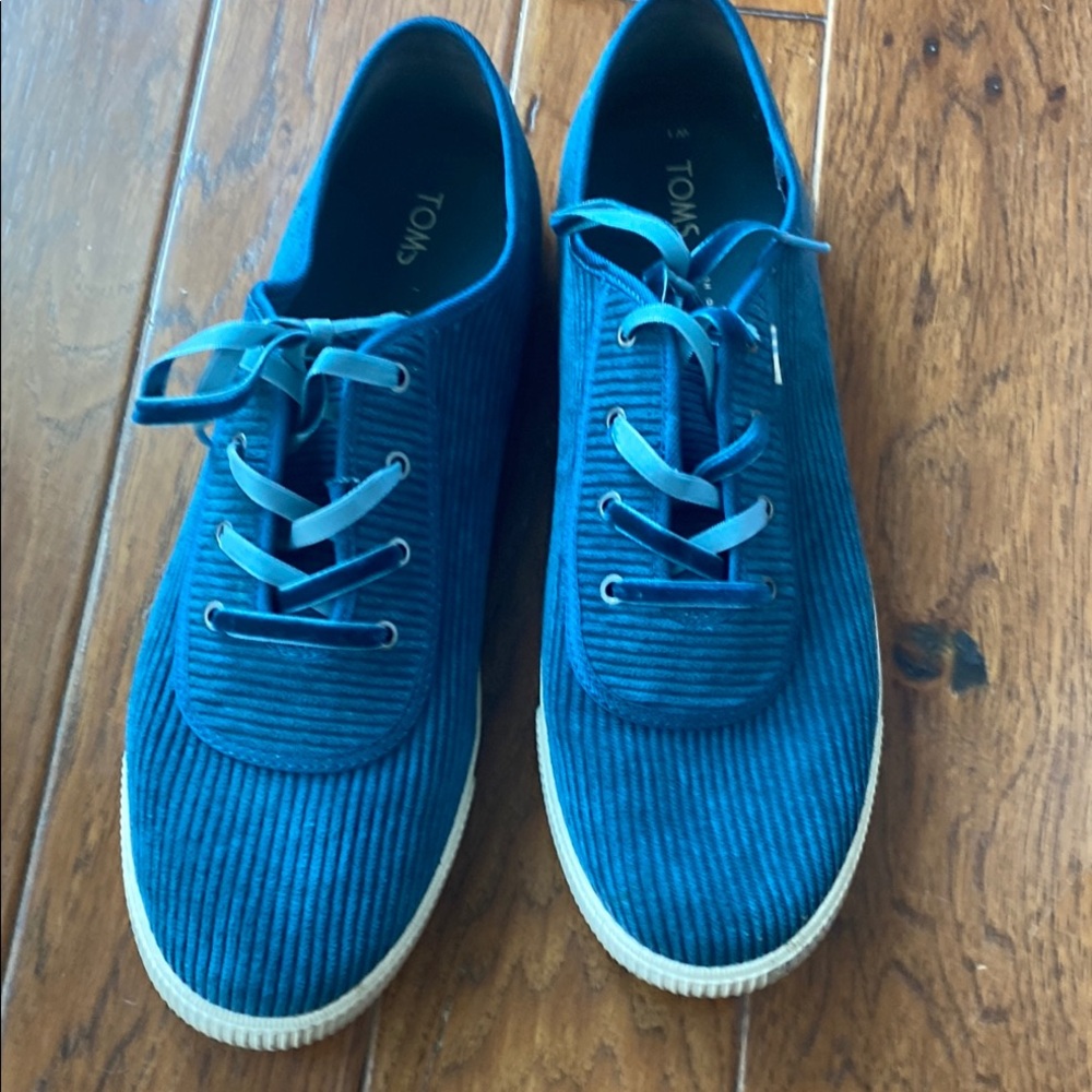 TOMS Vibrant Blue Corduroy Shoes (worn twice)!